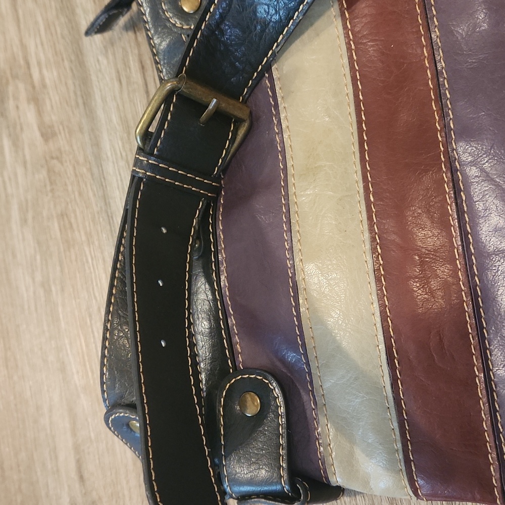 Axcess by Liz Claiborne Purse/Crossbody - Picture 9 of 9